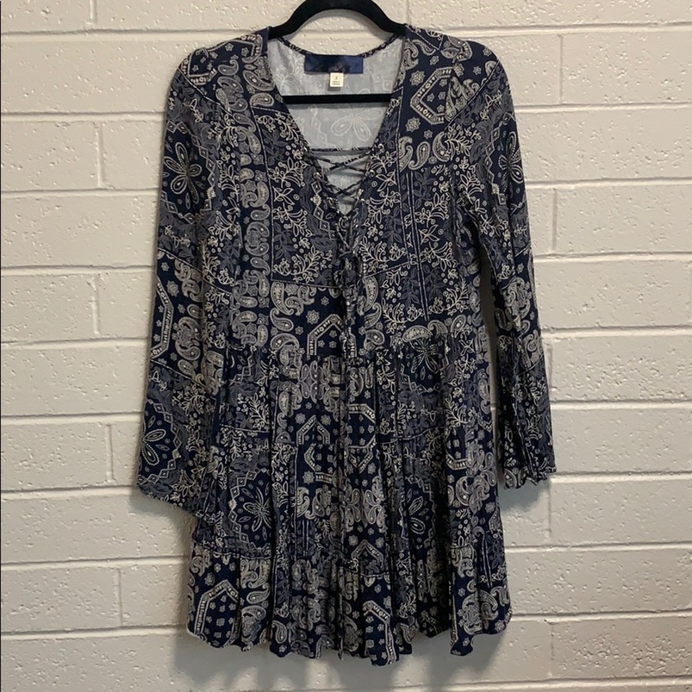 Blue Rain sleeved lace front dress